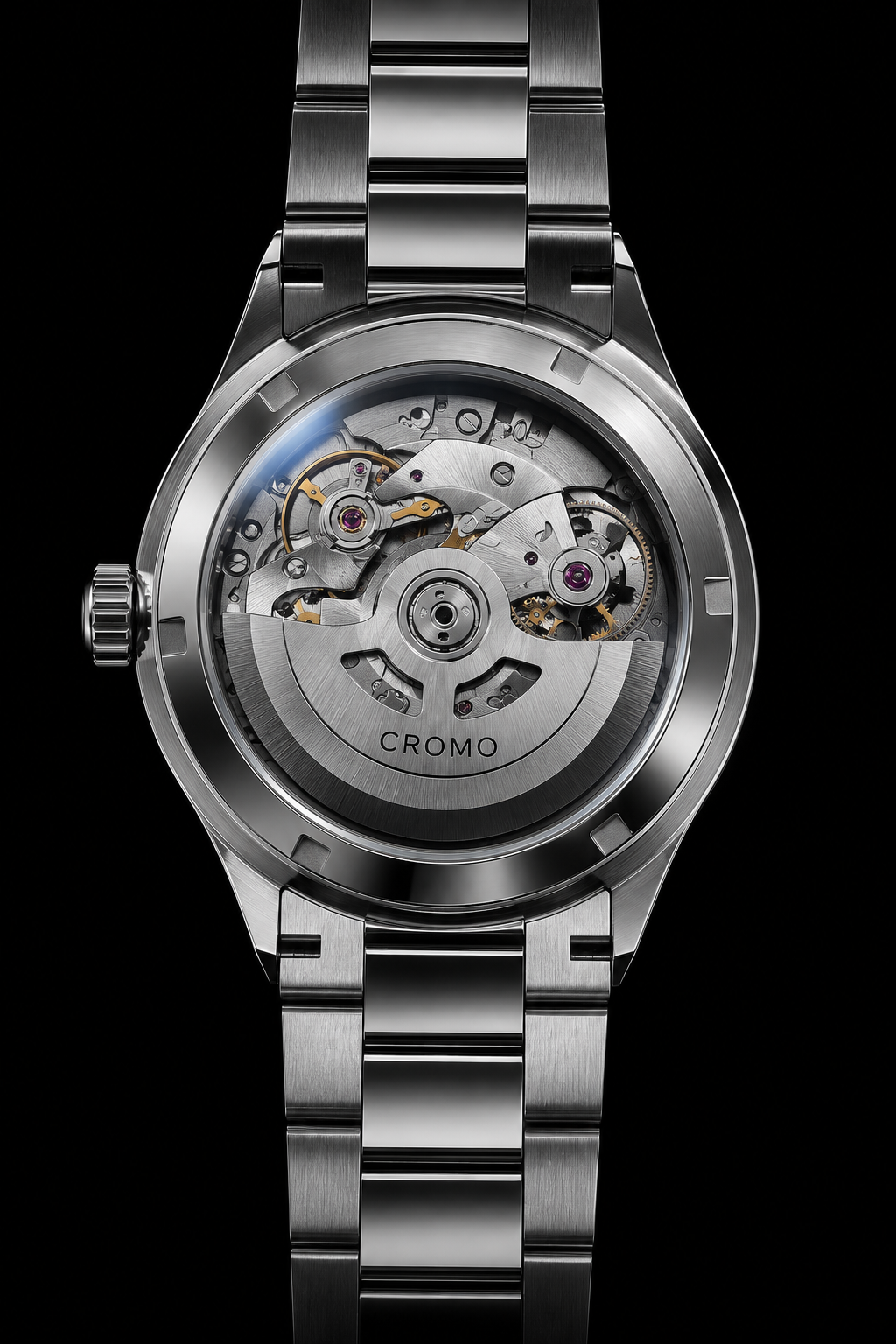 Vista trasera del reloj CROMO con fondo de cristal de zafiro que deja ver el movimiento Miyota 9015
